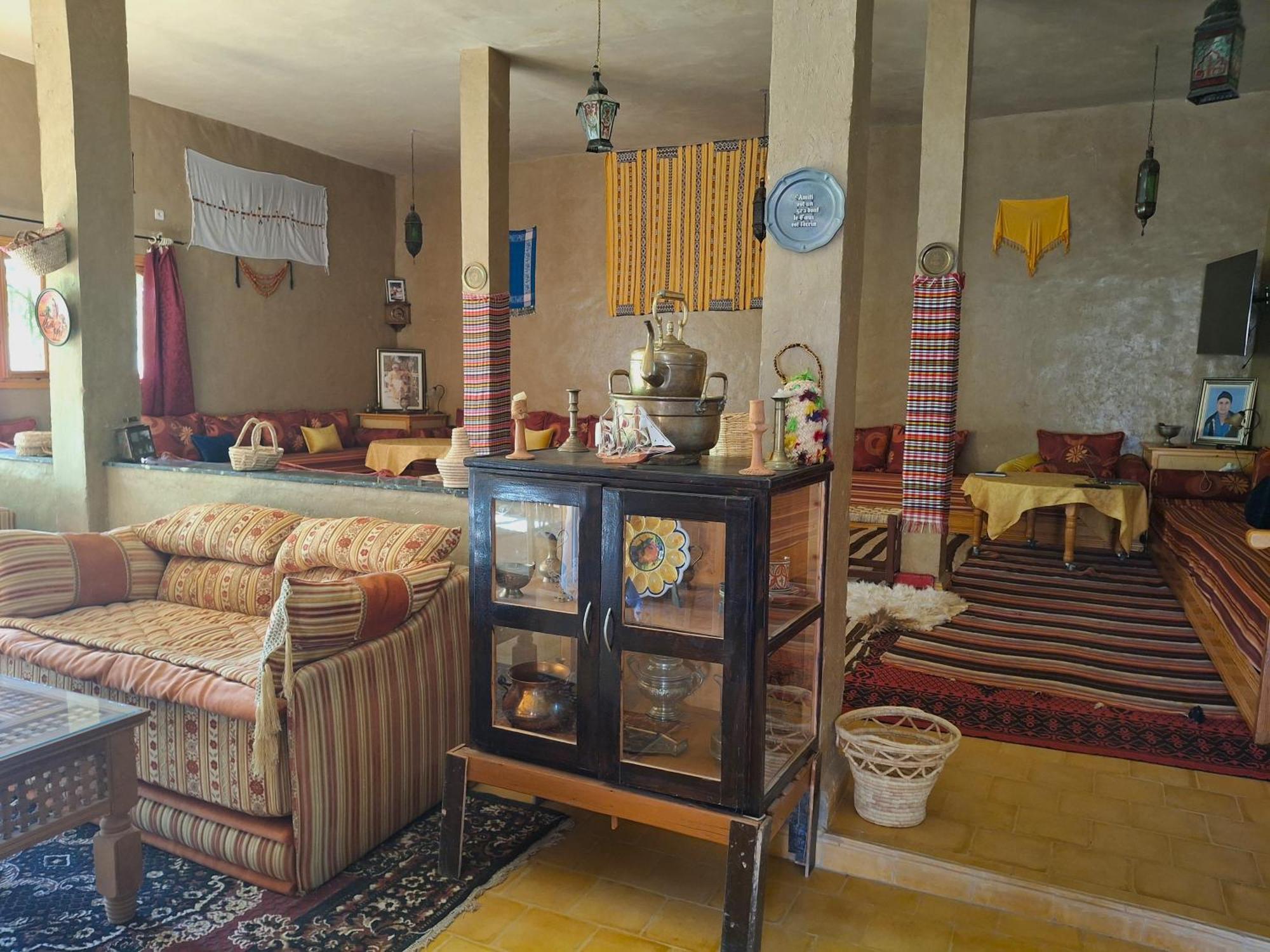 Gite Tamlli Aoufous Exteriör bild