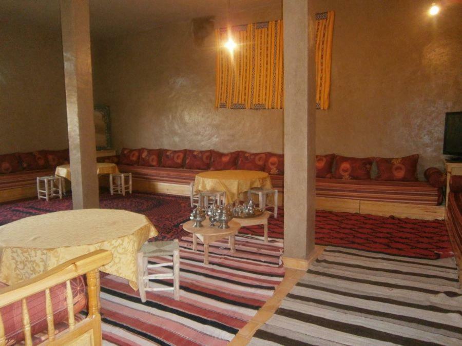 Gite Tamlli Aoufous Exteriör bild